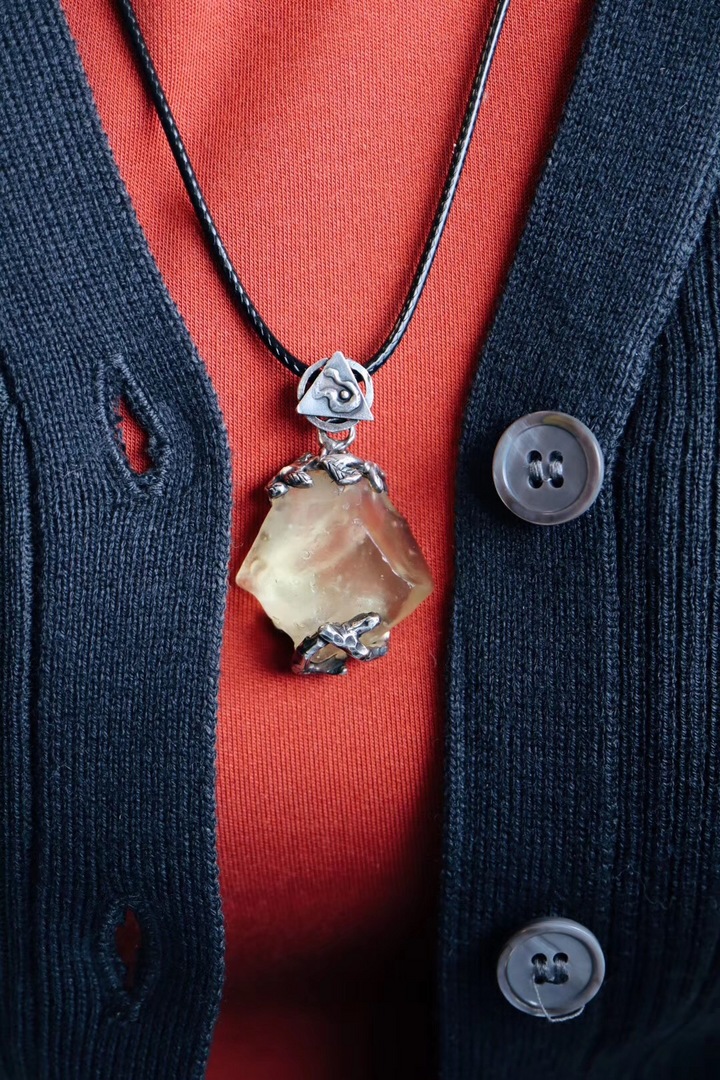 【利比亚黄金陨石】这一枚黄金陨石，表达了爱与自由-菩心晶舍