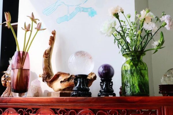 透亮透亮的大白水晶球，感觉到他温柔喜悦的能量-菩心晶舍