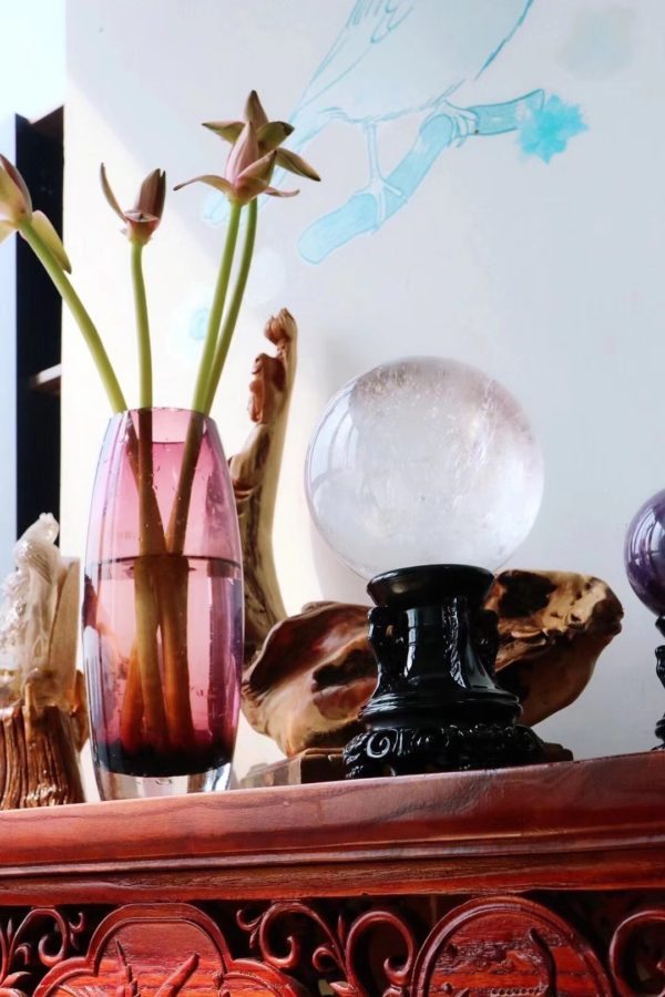 透亮透亮的大白水晶球,感觉到他温柔喜悦的能量-菩心晶舍