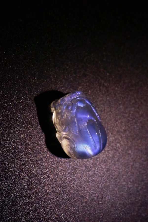 超强蓝光的月光石,安眠养颜-菩心晶舍