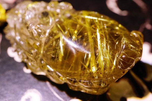 立体精工雕刻的钛晶龙龟，金光闪闪，爱了！-菩心晶舍