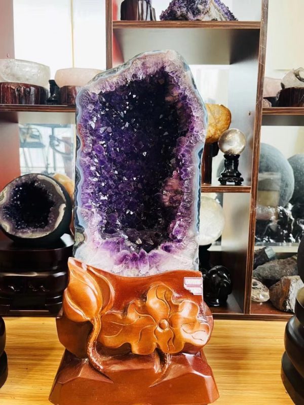 菩心的原矿紫晶洞，每一只都是精挑细选千里迢迢来的-菩心晶舍
