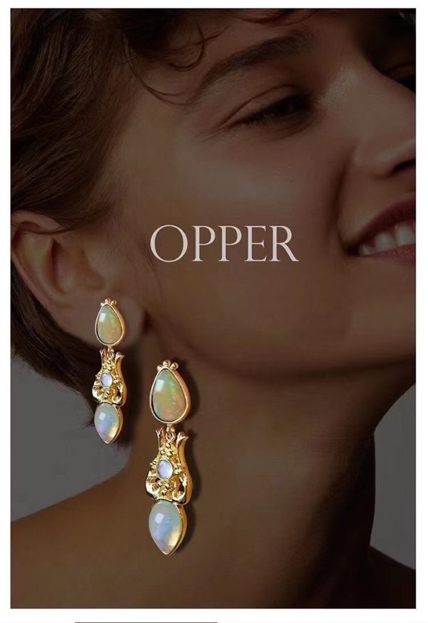 手工感满满的欧泊石耳坠-菩心晶舍