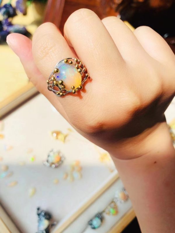 欧泊石里，藏着一整个星空-菩心晶舍