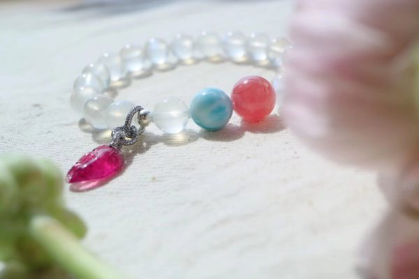 月光石&海纹石&碧玺&红纹石,春日里的一款唯美月光石-菩心晶舍