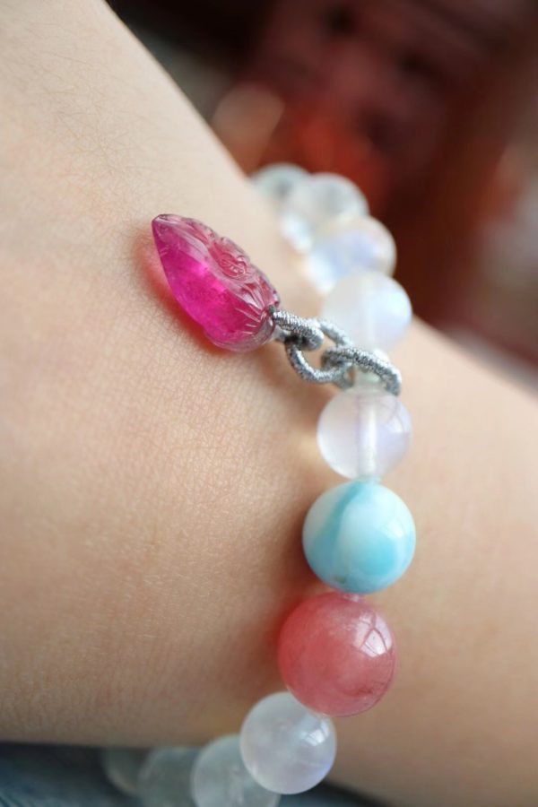 月光石&海纹石&碧玺&红纹石,春日里的一款唯美月光石-菩心晶舍