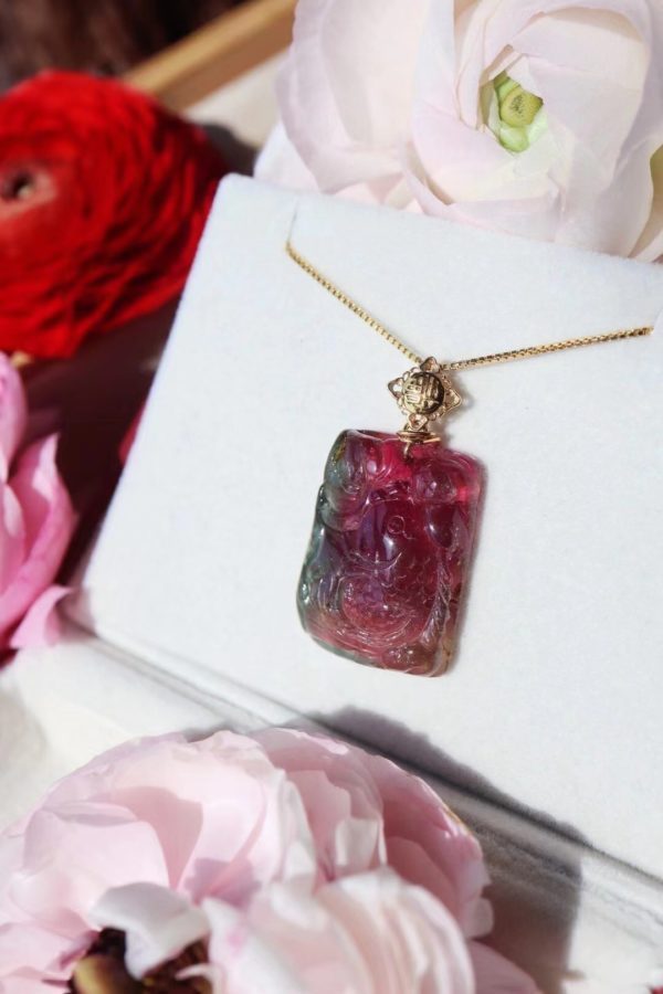 戴紫发晶的小姐姐,总是那么迷人-菩心晶舍