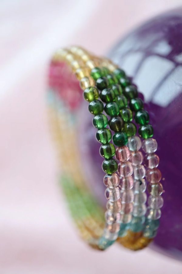 献上一波很应景的彩虹碧玺细链,上手百搭耐看-菩心晶舍