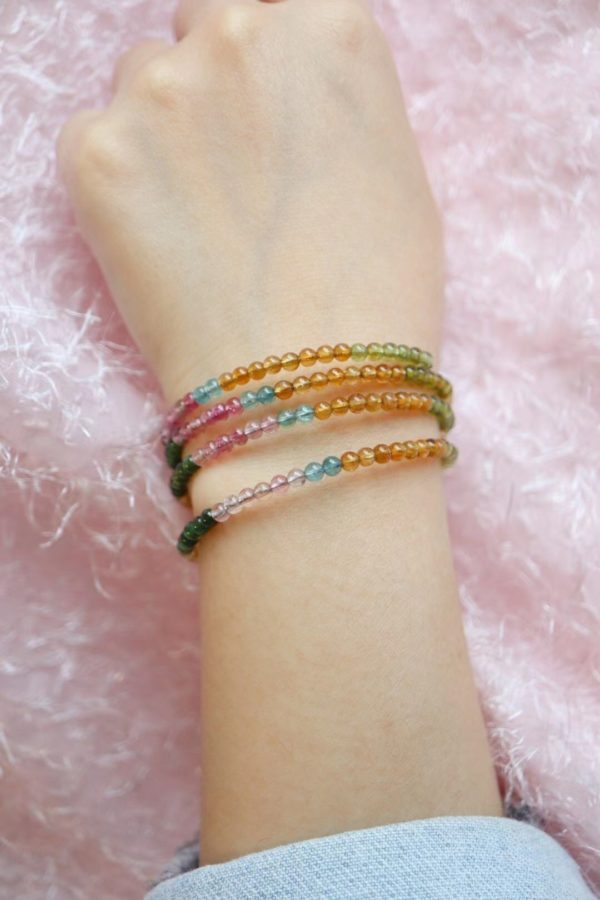 献上一波很应景的彩虹碧玺细链,上手百搭耐看-菩心晶舍
