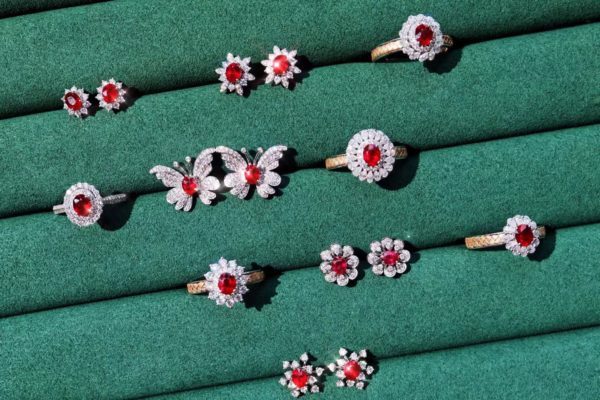 30+的小姐姐,红宝石是绝佳搭配,入门级珠宝首选。-菩心晶舍