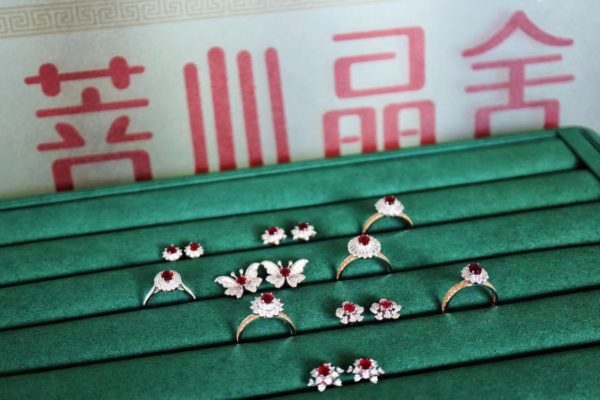 30+的小姐姐,红宝石是绝佳搭配,入门级珠宝首选。-菩心晶舍