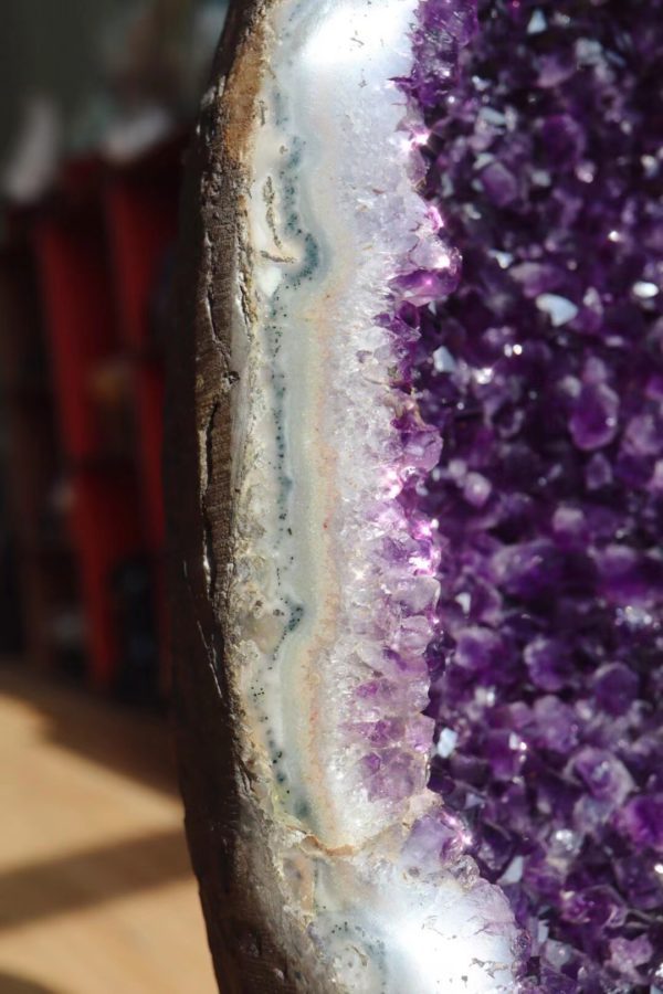 菩心的乌拉圭大紫晶簇,内涵一只含苞欲放的紫晶莲花-菩心晶舍