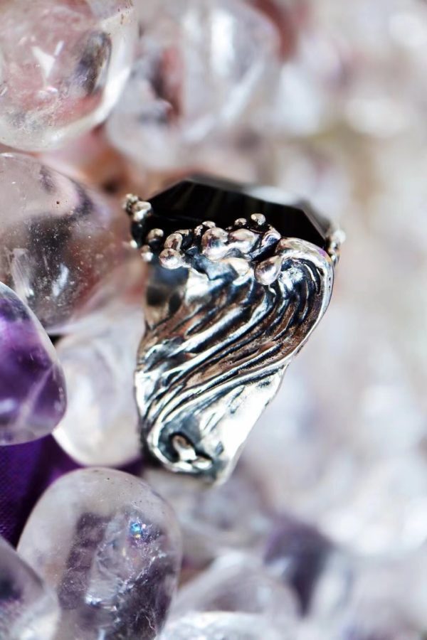 捷克陨石戒指爆款,对待自己温柔一点-菩心晶舍