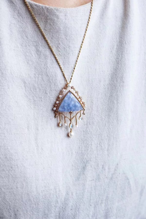 一款复古中带着精致的蓝发晶毛衣链,收藏级,超美!-菩心晶舍