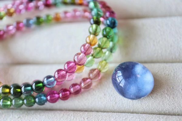 有小可爱问我,为什么蓝发晶是治愈抑郁的-菩心晶舍