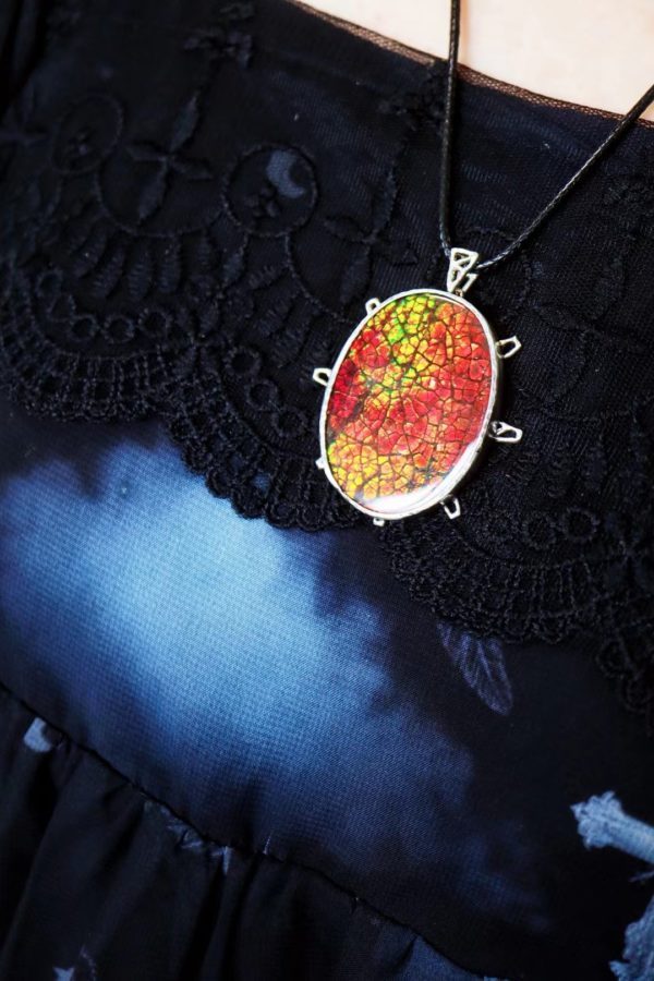 加拿大斑彩宝石贵不贵?-菩心晶舍