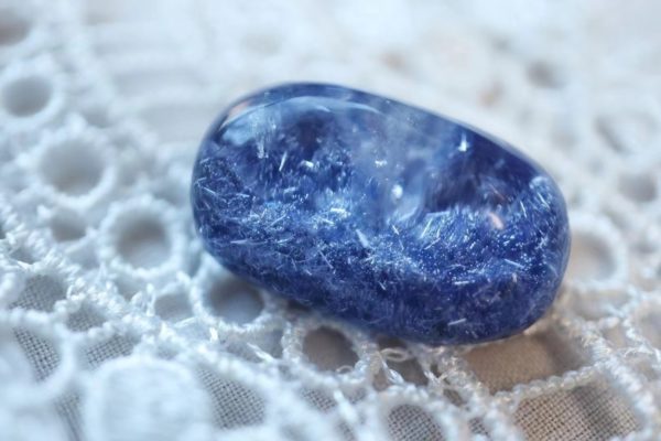 这一颗大蓝发晶,看设计图就感受到一股治愈系的凉意了-菩心晶舍