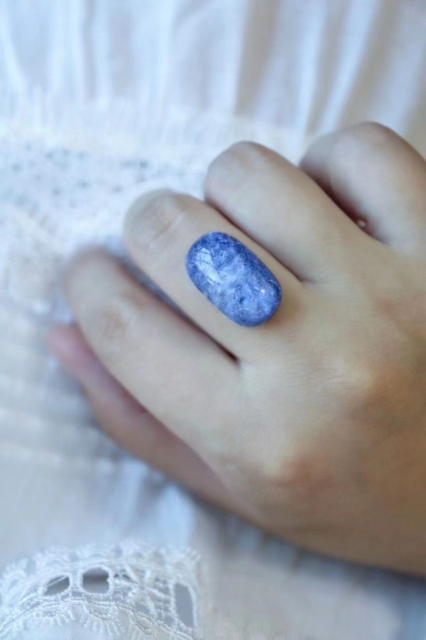 这一颗大蓝发晶,看设计图就感受到一股治愈系的凉意了-菩心晶舍