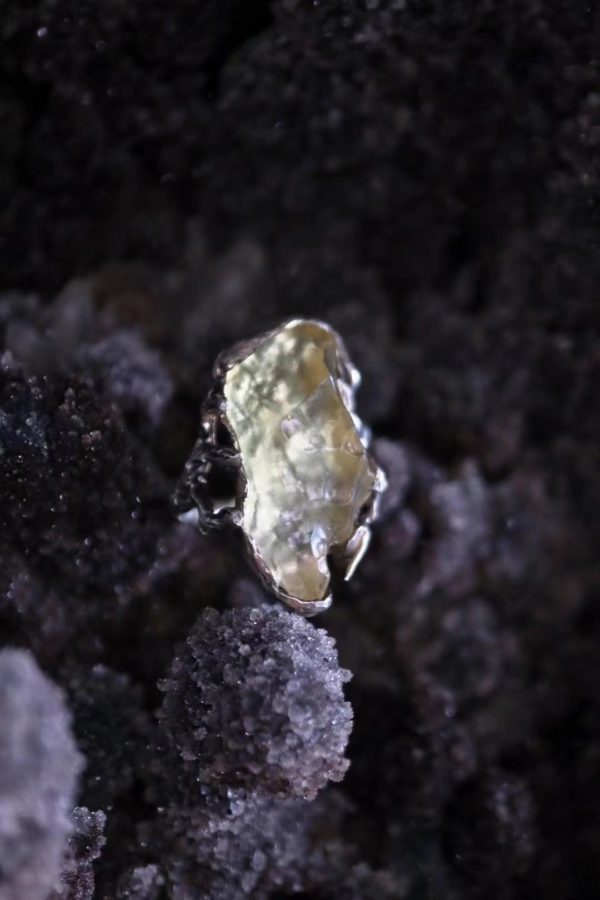 黄金陨石戒指,终于有一款新款现货了,森系,强有力的设计-菩心晶舍