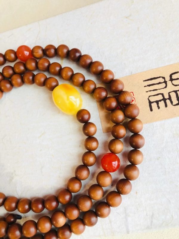 收藏级黑肉老山檀佛珠,稍加点缀,调调十足,味道太正了-菩心晶舍