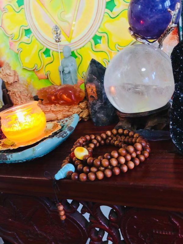 收藏级黑肉老山檀佛珠,稍加点缀,调调十足,味道太正了-菩心晶舍