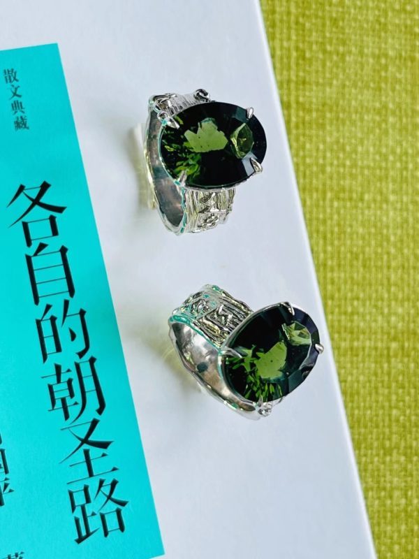 捷克陨石戒&姐妹款,有捷克陨石的加持,时时祝福各自的朝圣路!-菩心晶舍