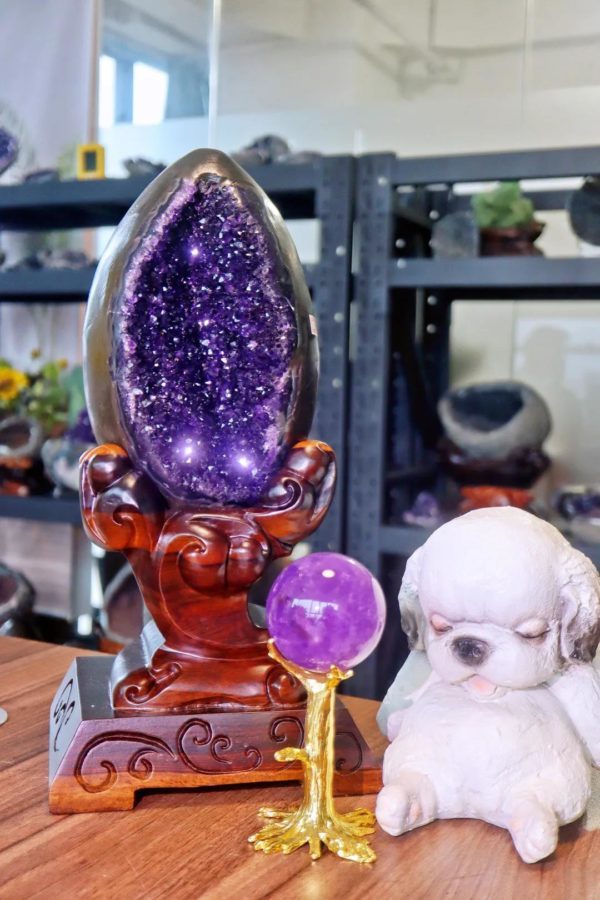 Hang động thạch anh tím với các hình dạng khác nhau, Dòng đèn trái tim trong hang động thạch anh tím có ở đây-Boxin Jingshe