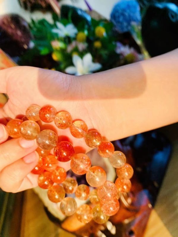 阳光下的阿鲁沙,梦幻极了(金阳太石和绿柱石共生)-菩心晶舍