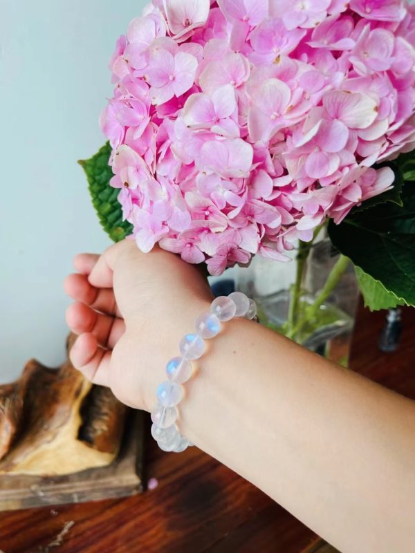 来自斯里兰卡的月光石手链,深层次的情感治疗-菩心晶舍