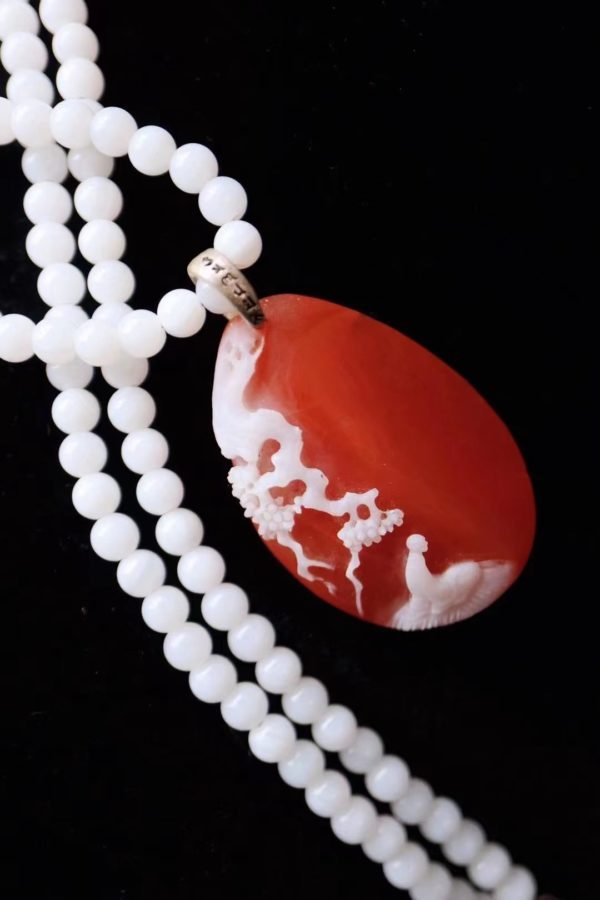 一款观自在·俏色巧雕南红玛瑙吊坠-菩心晶舍