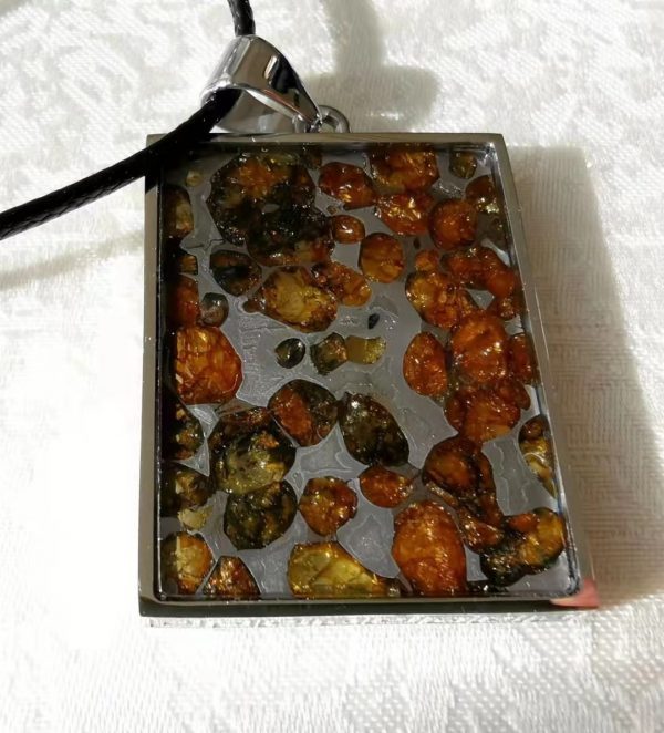 【客户返图】橄榄陨石平安无事牌返图-菩心晶舍