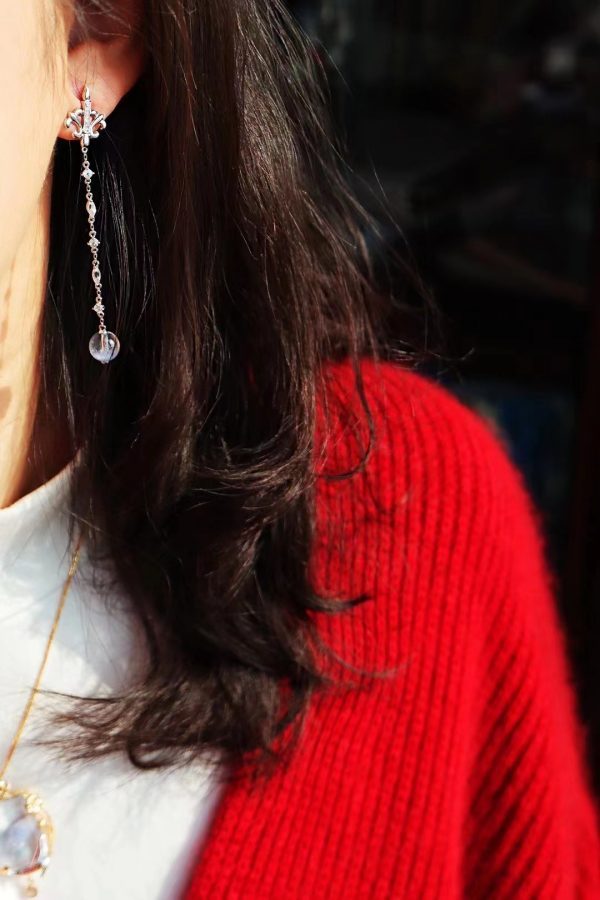 蓝发晶耳钉,蓝发晶真的是人间温柔-菩心晶舍