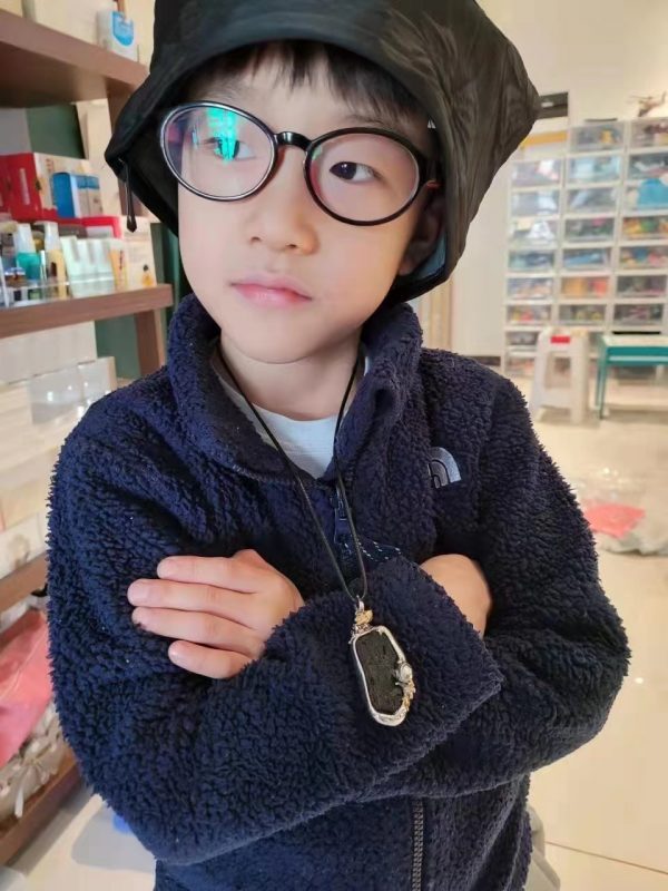 【买家秀】从小就拥有捷克陨石的大佬,我喜欢-菩心晶舍