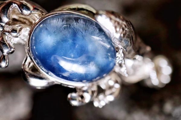 用蓝发晶做一款层次感很强的镯子-菩心晶舍