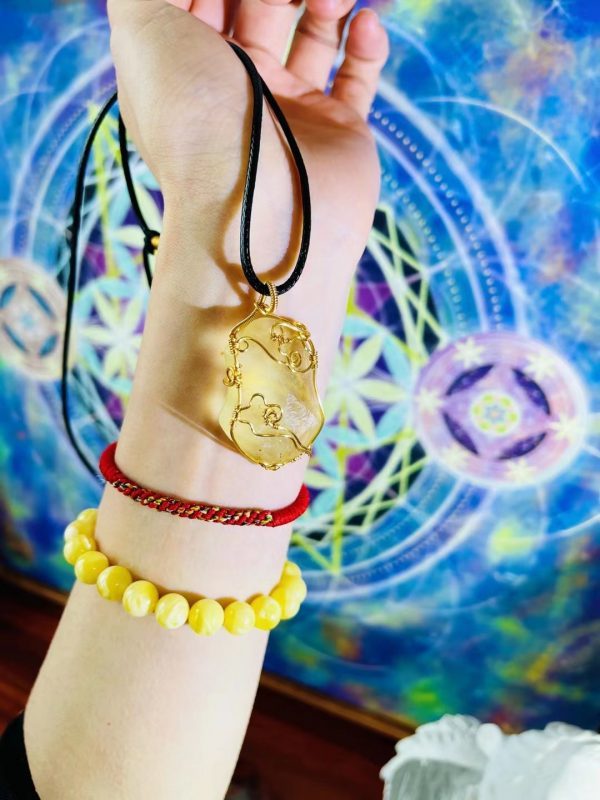 黄金陨石坠,万事皆胜意,年年自欢愉-菩心晶舍