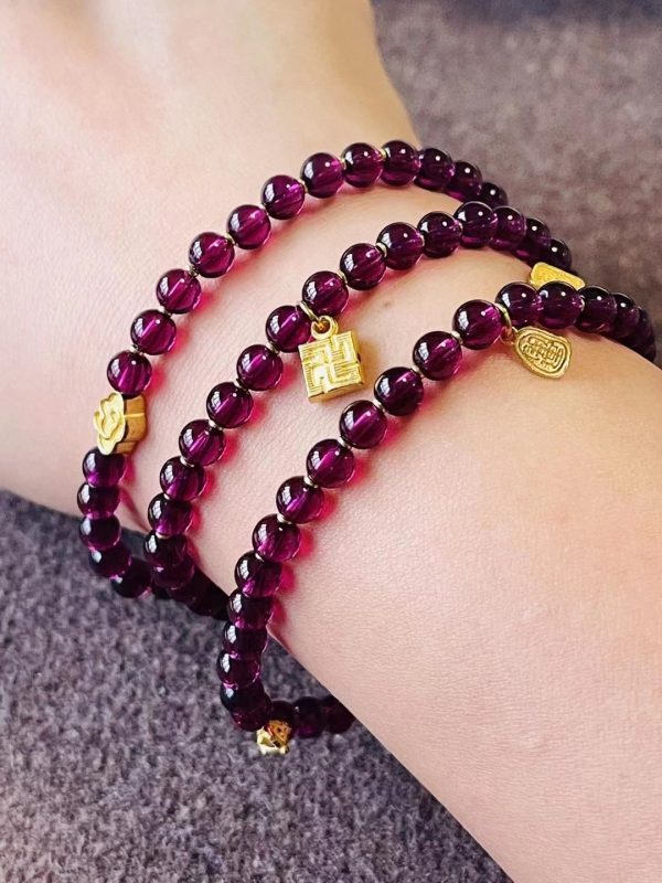 千足金跟石榴石真是绝配!-菩心晶舍