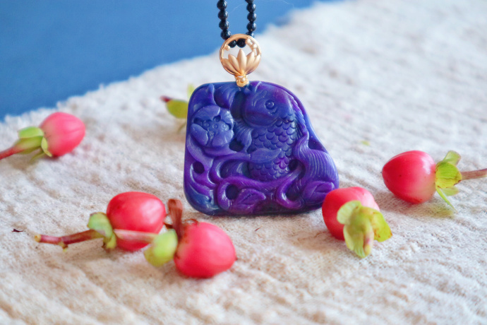 舒俱来项链/吊坠