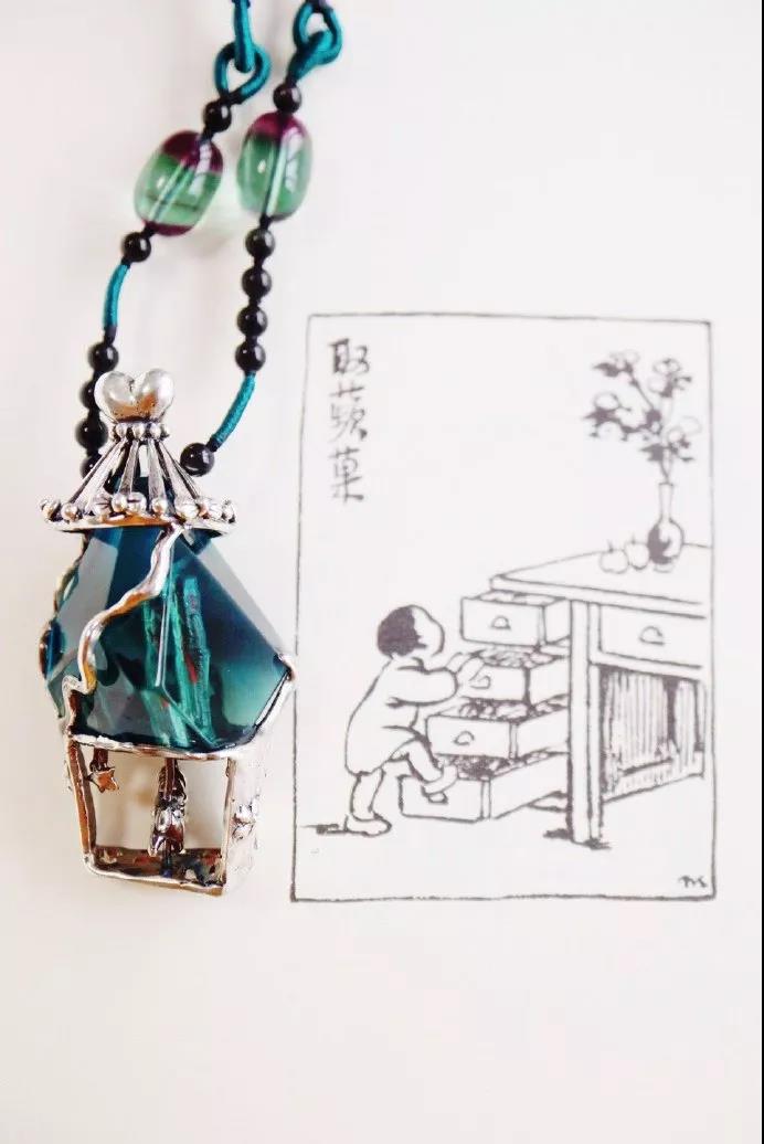 萤石胎毛定制木马吊坠 天然萤石有什么功效与作用?萤石是夜明珠吗-菩心晶舍