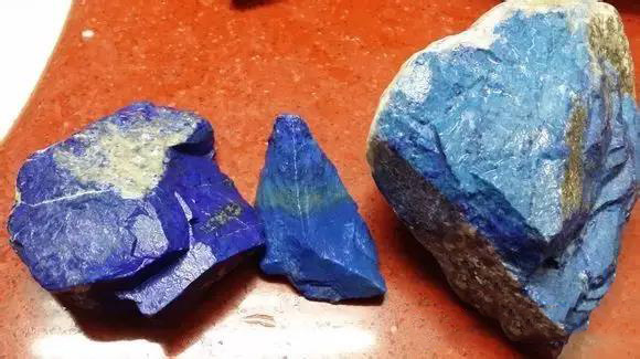 青金石老矿原石