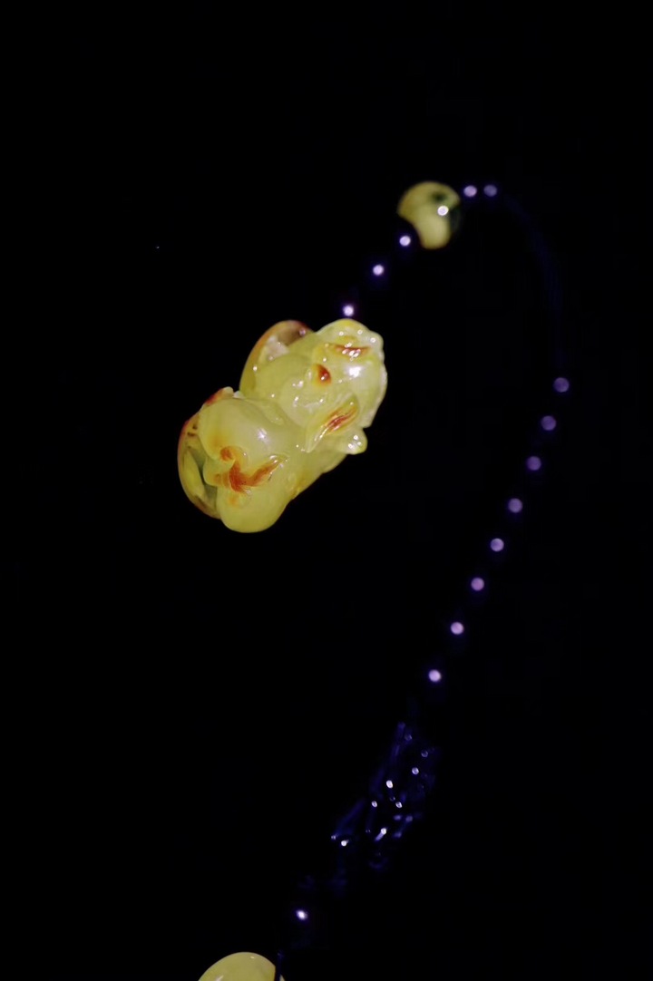 蜜蜡 | 小叶紫檀 | 百搭挂件