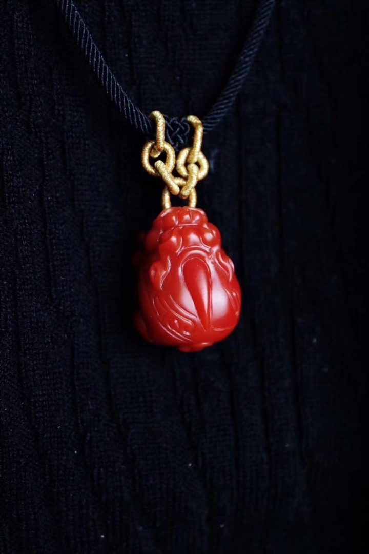 南红玛瑙 南红玛瑙最受欢迎的雕刻题材是什么?-菩心晶舍