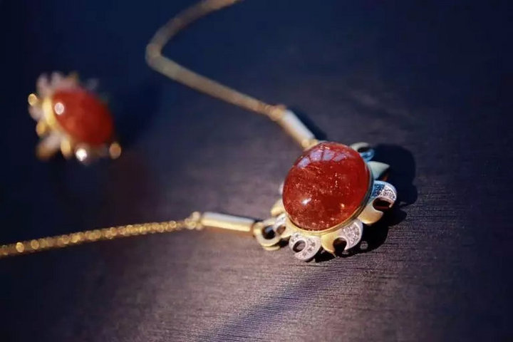 太阳石 日光石是什么?日光石(太阳石)和月光石有什么关系?-菩心晶舍