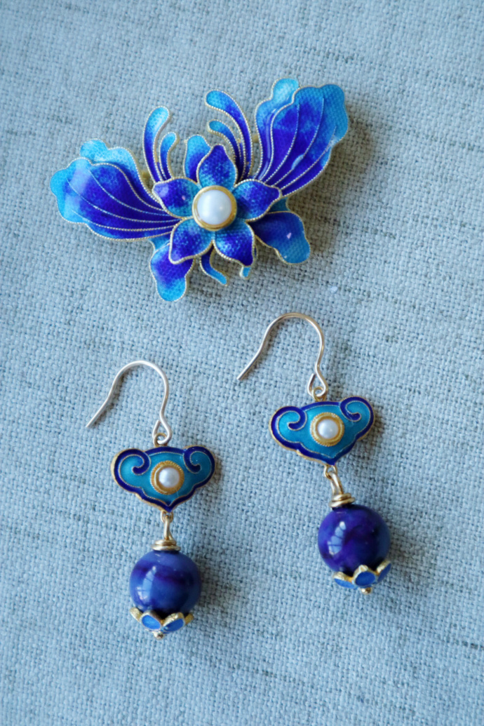 舒俱来复古耳饰