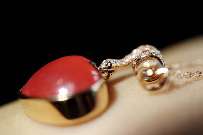 红纹石 | 玫瑰金、钻石镶嵌