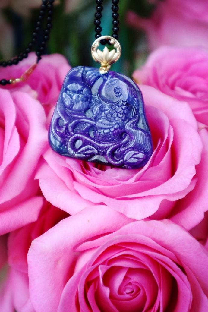 舒俱来项链/吊坠