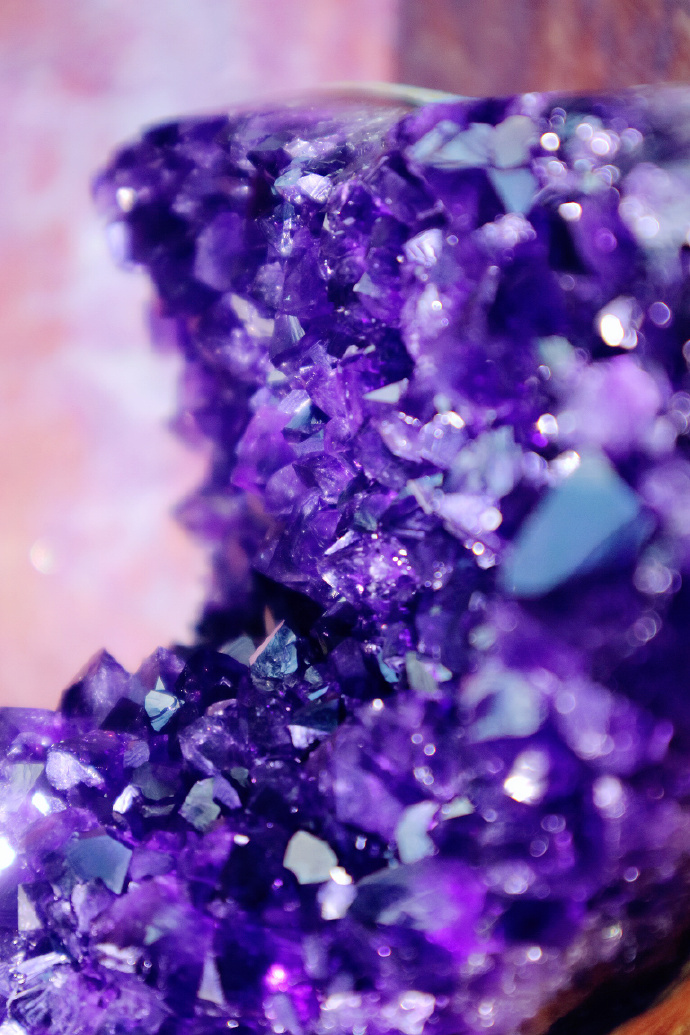 【极品爱心紫晶簇-乌拉圭】 他是乌拉圭顶级的原矿紫晶簇。-菩心晶舍