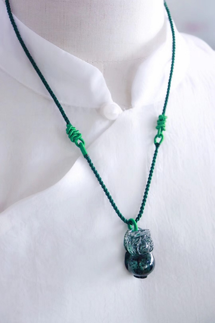 【菩心 | 绿幽灵】墨绿色的绿幽灵代表着大地对心轮的强力疗愈-菩心晶舍