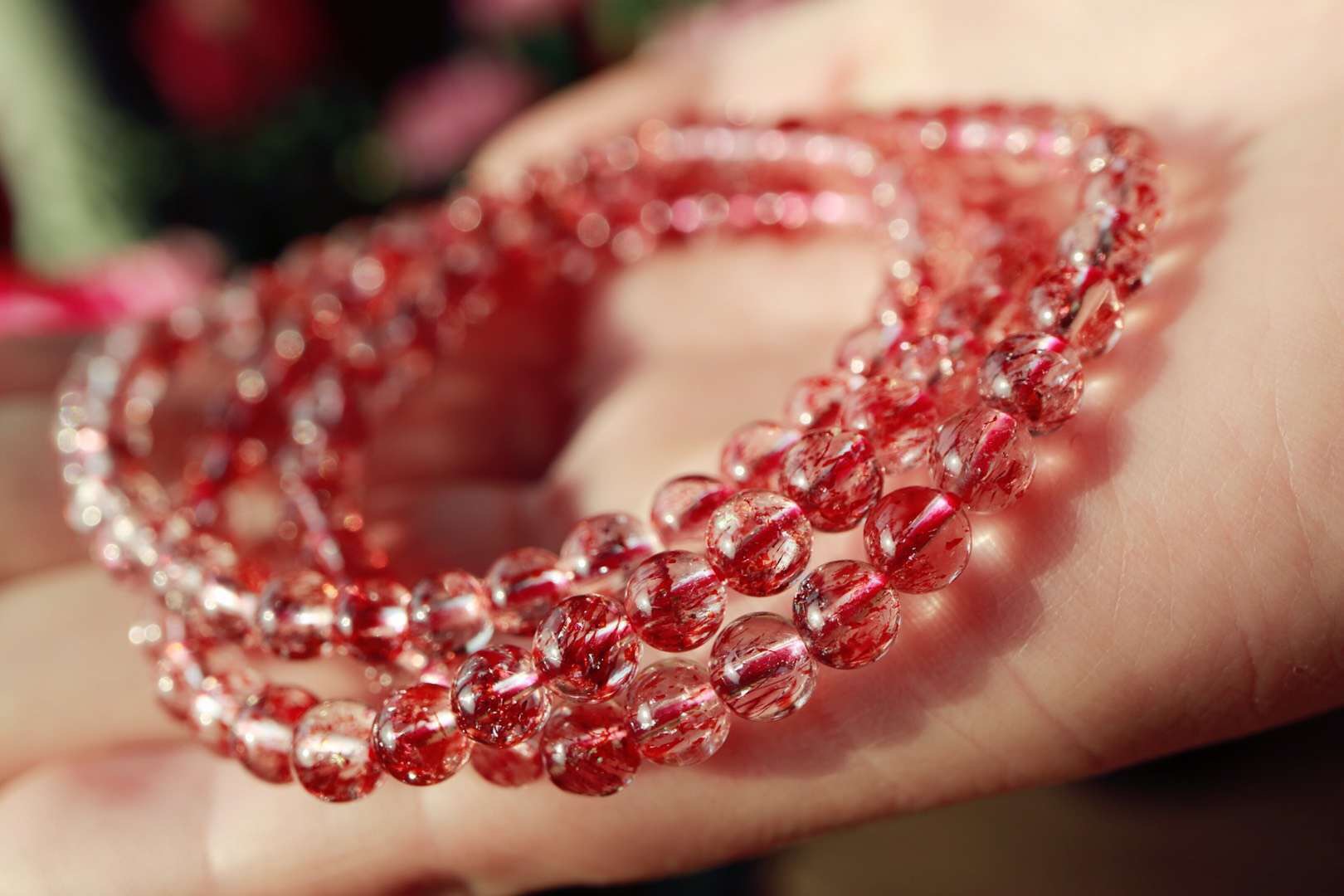 【菩心超七金草莓晶】阳光下的金草莓晶俨然是一道风景