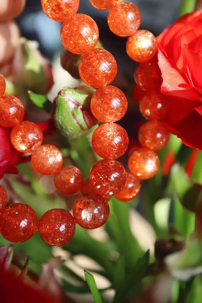 太阳石 日光石是什么?日光石(太阳石)和月光石有什么关系?-菩心晶舍