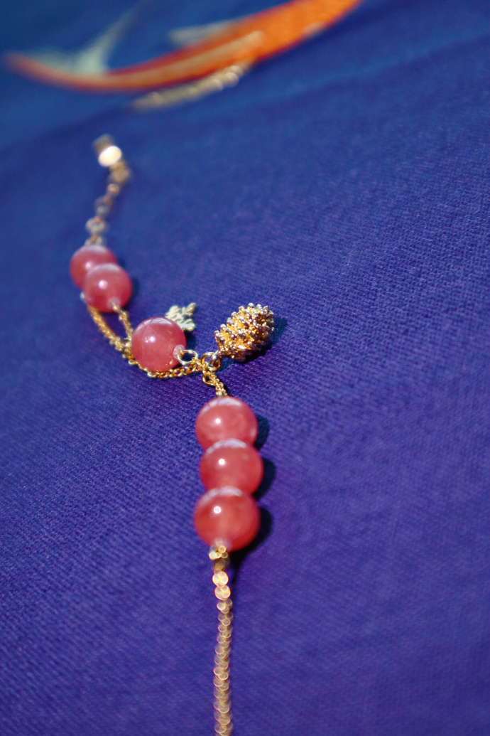 红纹石细手链 【红纹石】红纹石,心轮的晶石,给你的心更好的滋养。-菩心晶舍